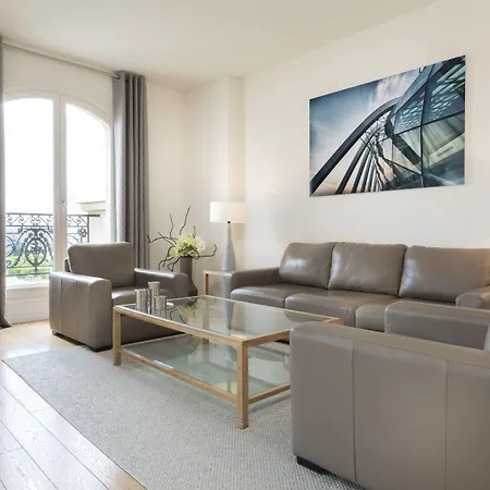 Résidence Charles Floquet Aparthotel 4*