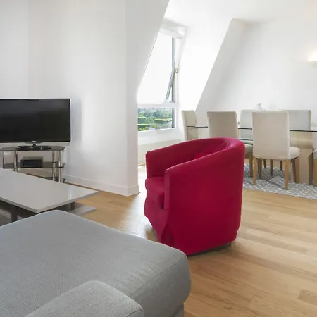 Aparthotel Résidence Charles Floquet 4*